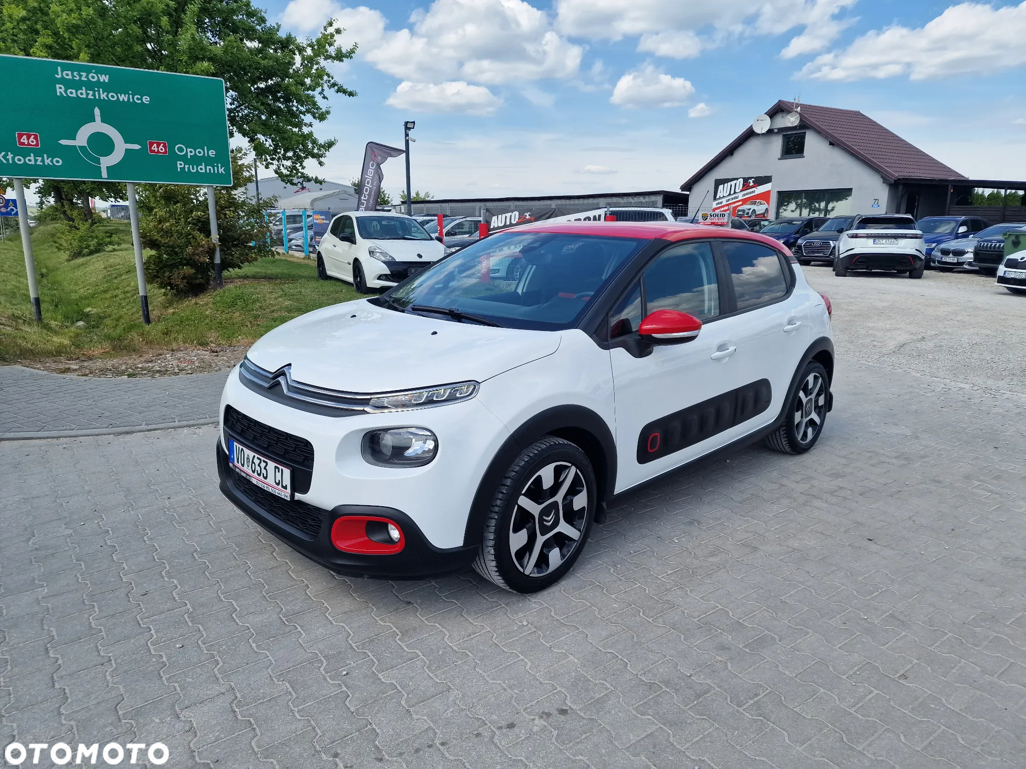 Citroën C3 1.2 PureTech Shine - 3