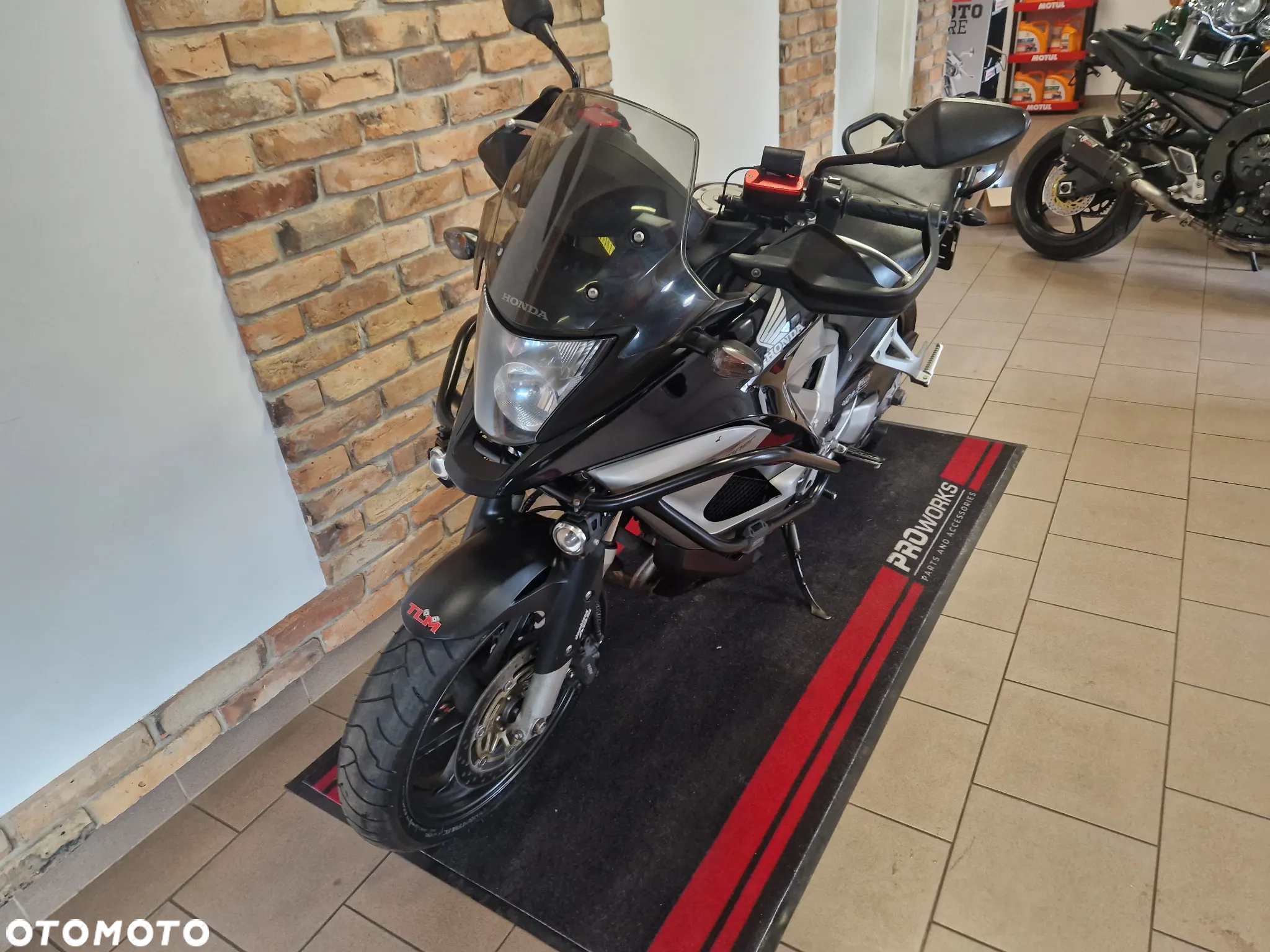 Honda VFR - 11