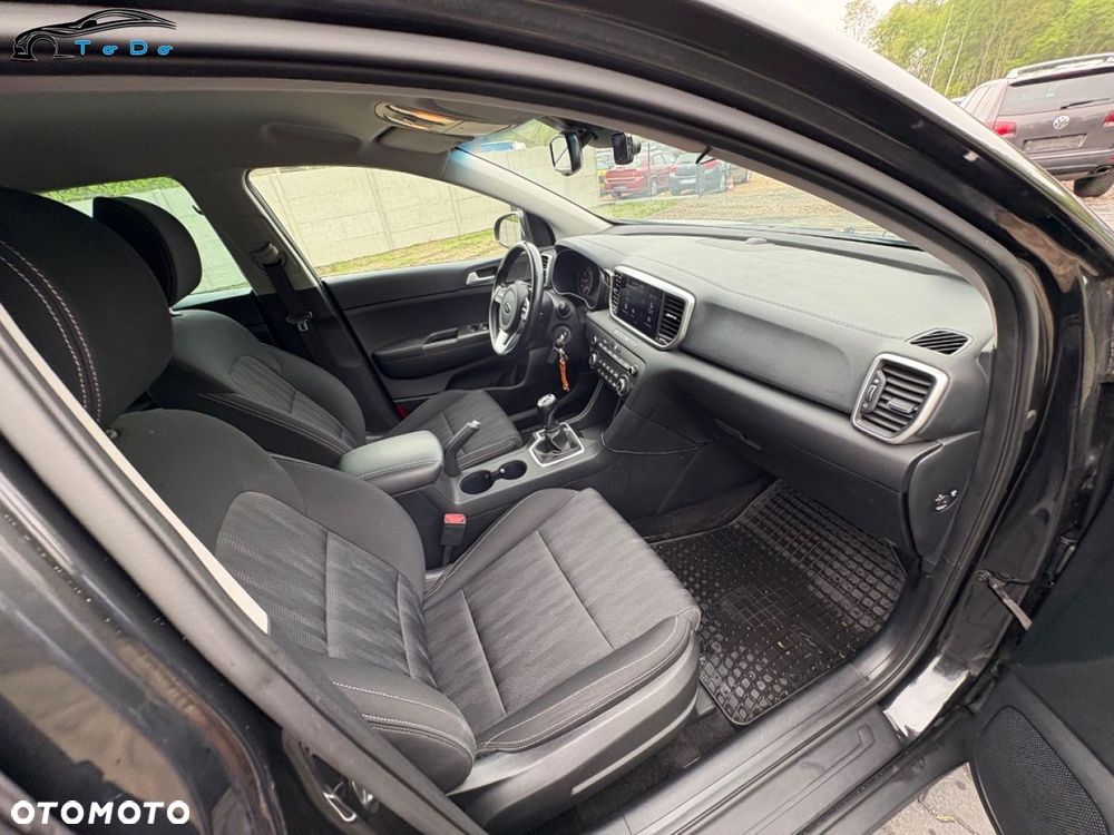Kia Sportage 1.6 GDI Black Edition 2WD - 33