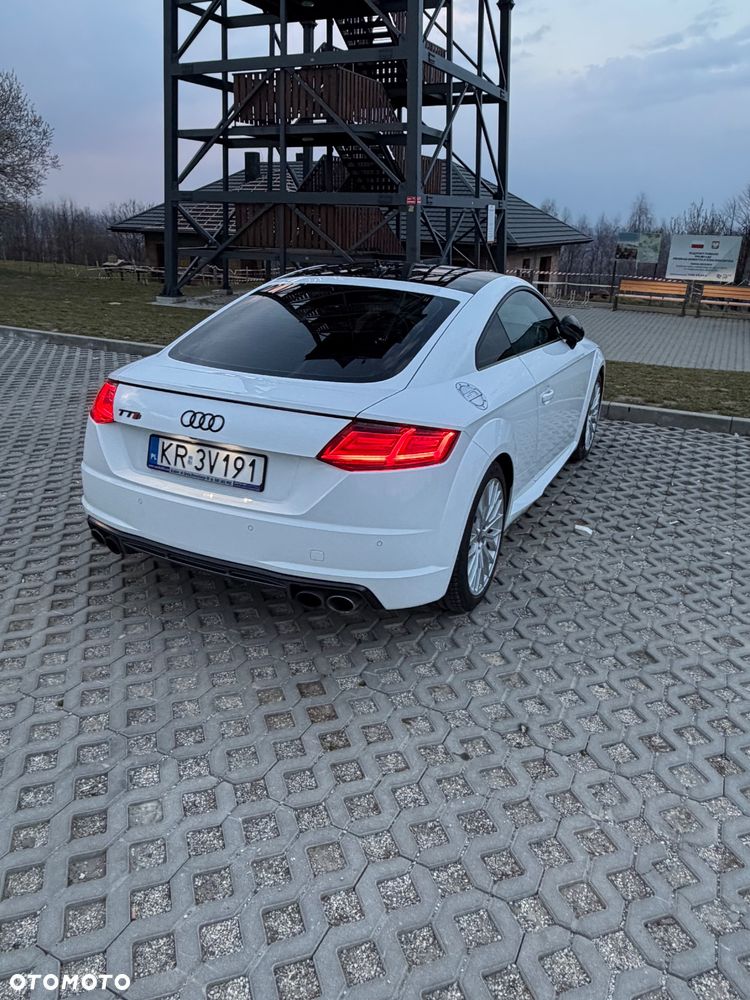 Audi TT S Coupé - 7