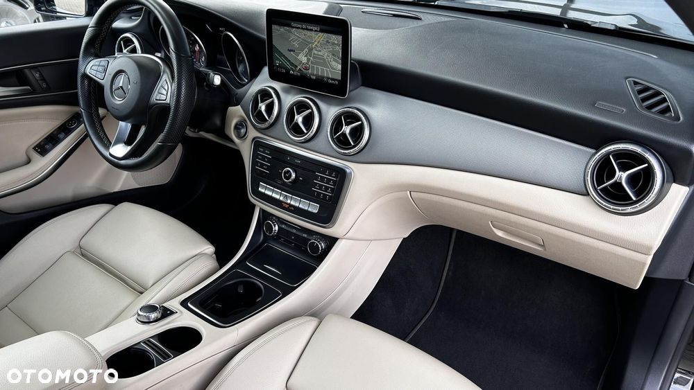 Mercedes-Benz CLA - 22