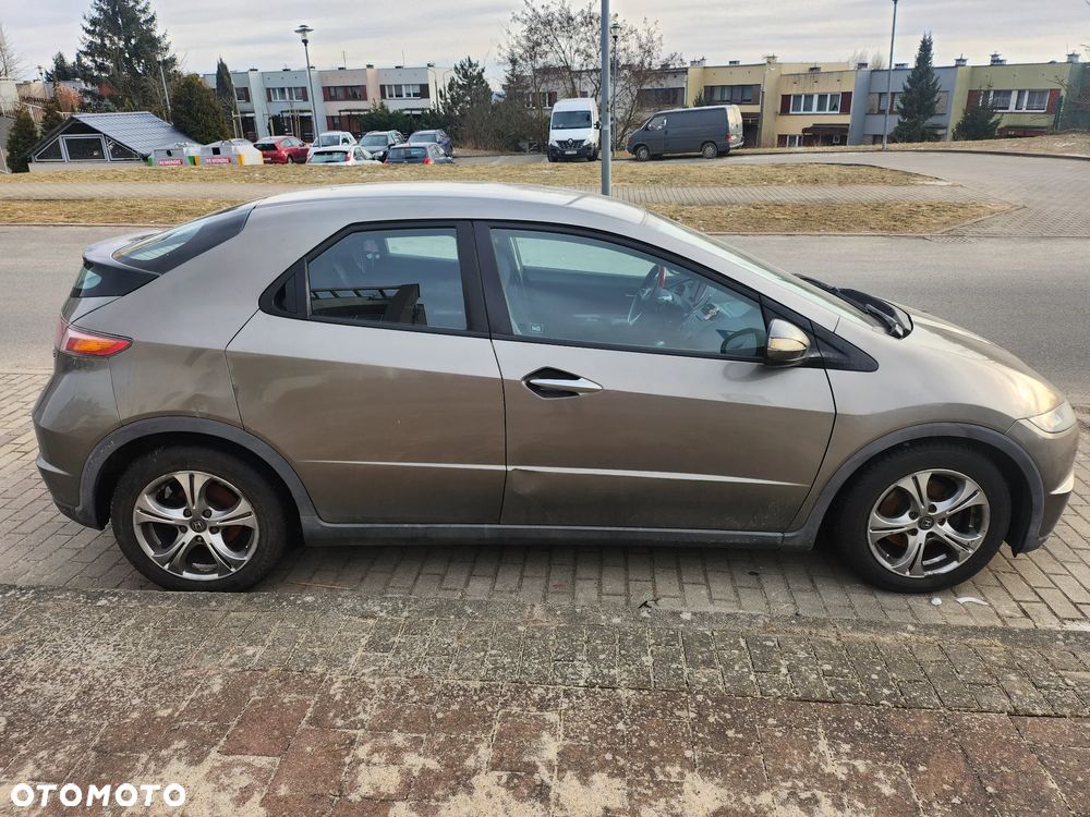 Honda Civic 1.8 Comfort - 3