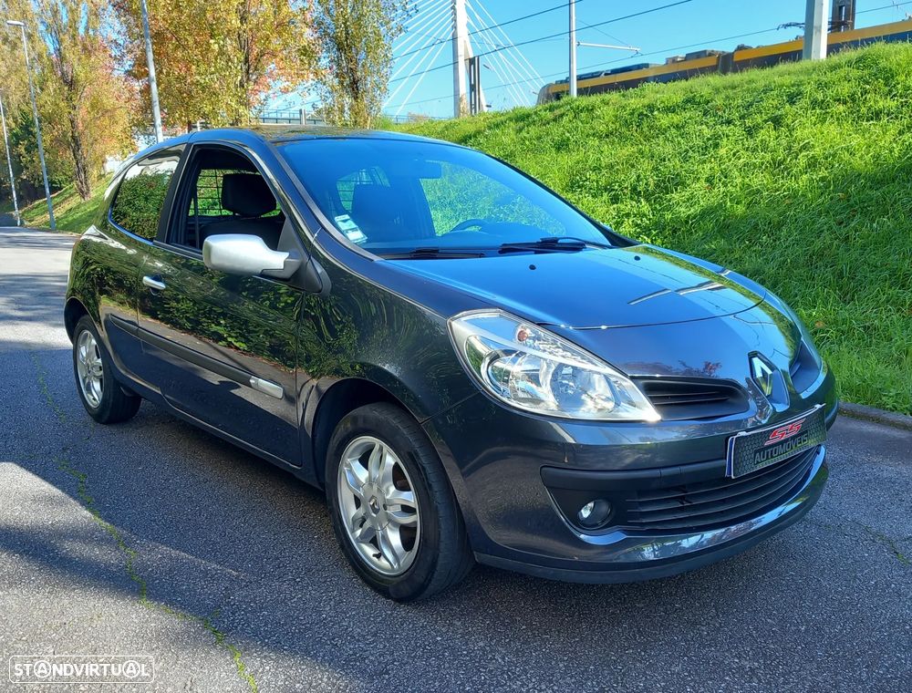 Renault Clio - 2
