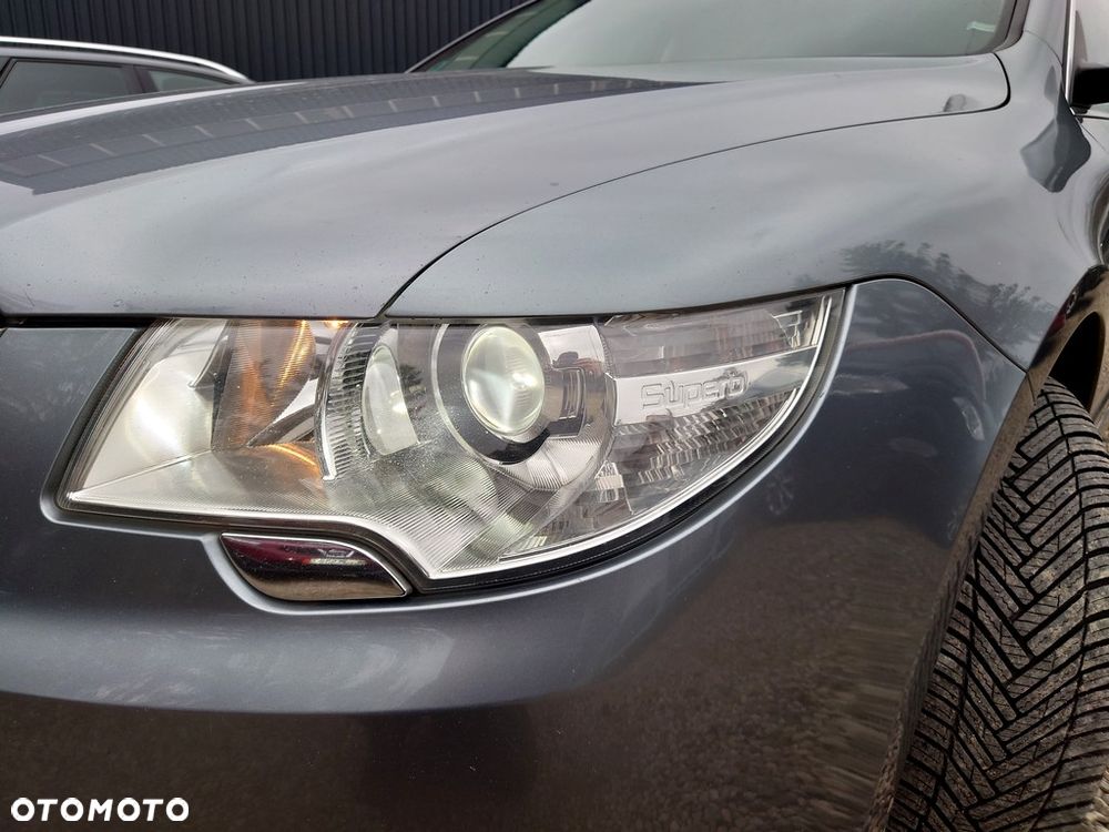 Skoda Superb 2.0 TDI Elegance DSG - 28