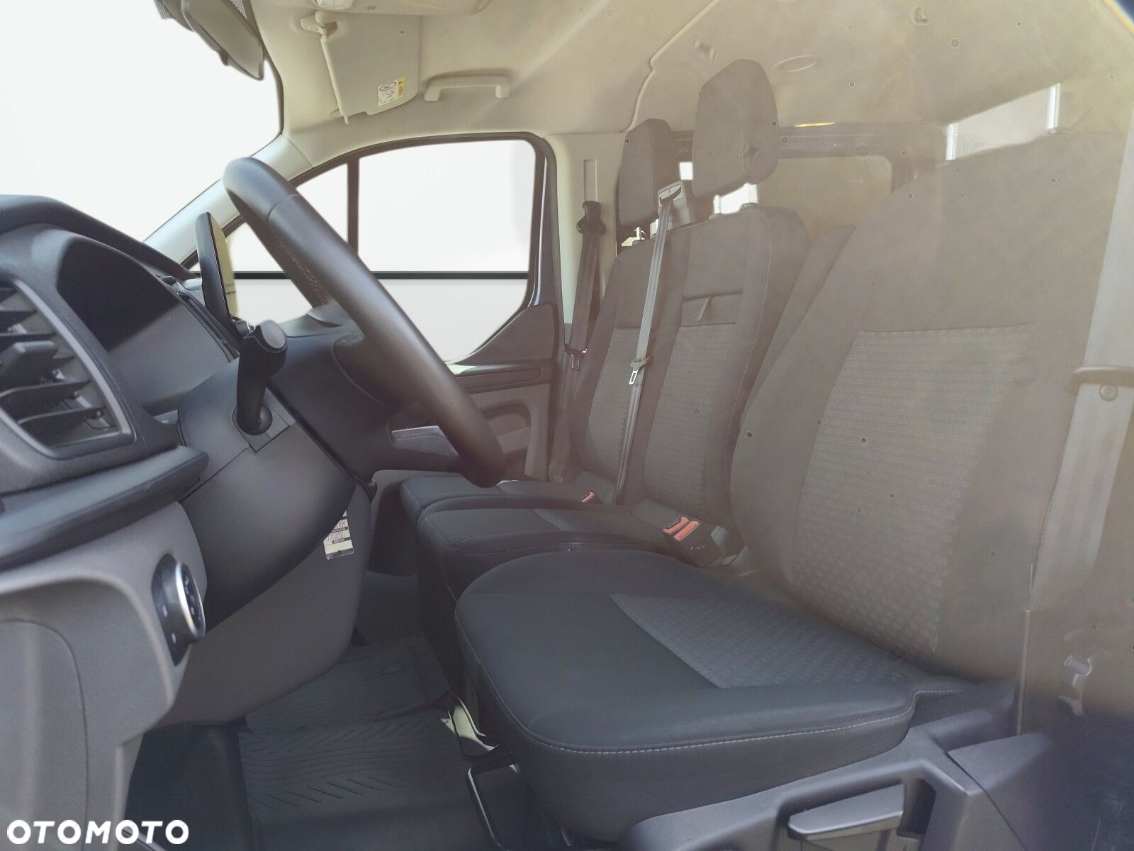 Ford Transit Custom - 10