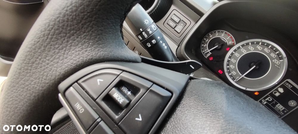 Suzuki Ignis - 19
