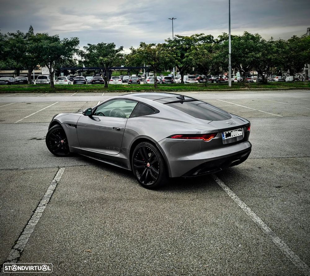 Jaguar F-Type Coupe P300 Aut. R-Dynamic Black - 32