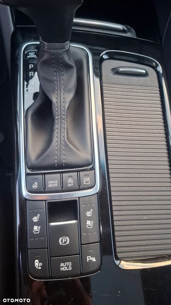 Kia Optima - 25