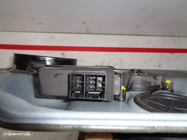 ELEVADOR DE VIDRO FRONTAL ESQUERDO VOLKSWAGEN POLO 2006 -6Y2959802 - 6