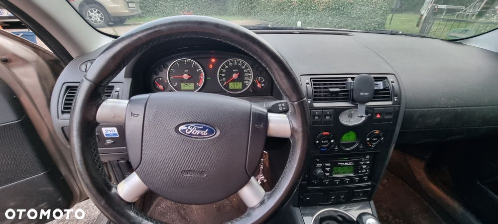 Ford Mondeo - 3