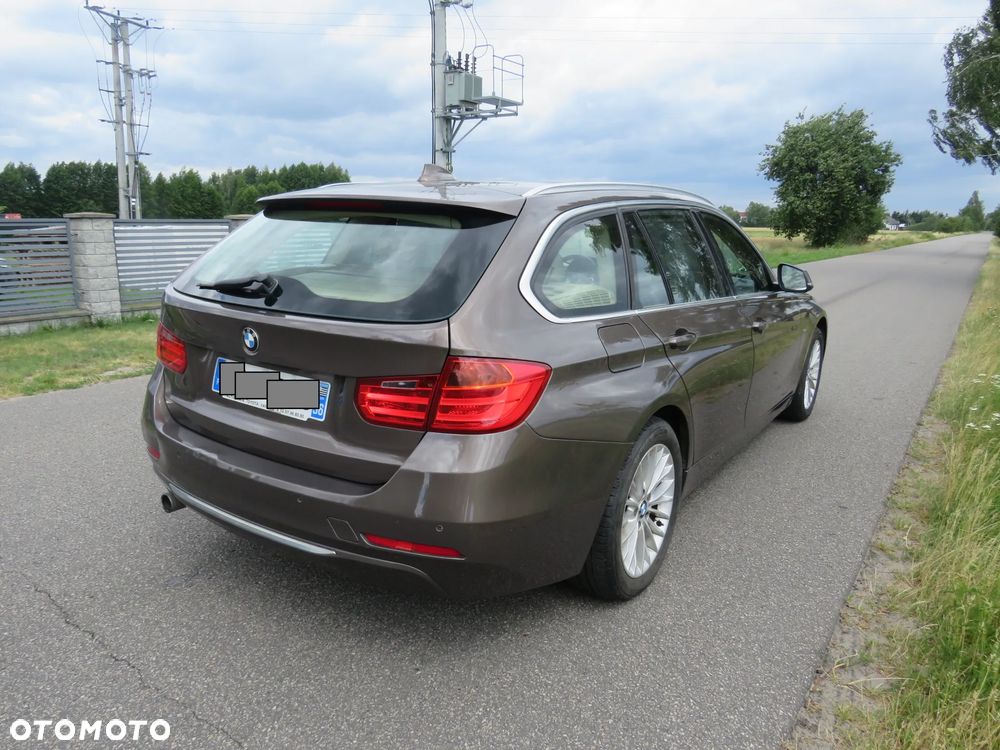 BMW Seria 3 320d Luxury Line - 4