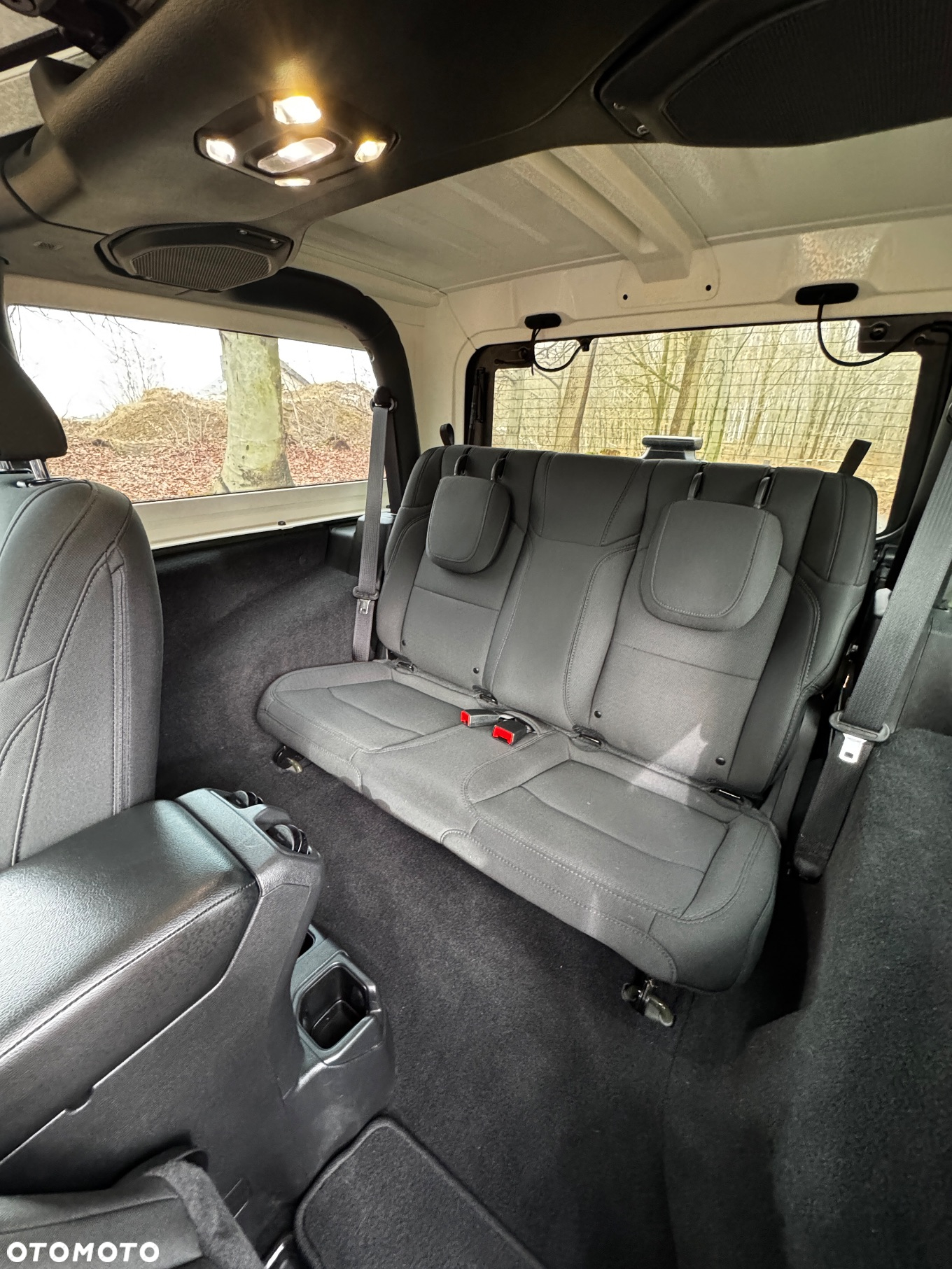Jeep Wrangler - 13