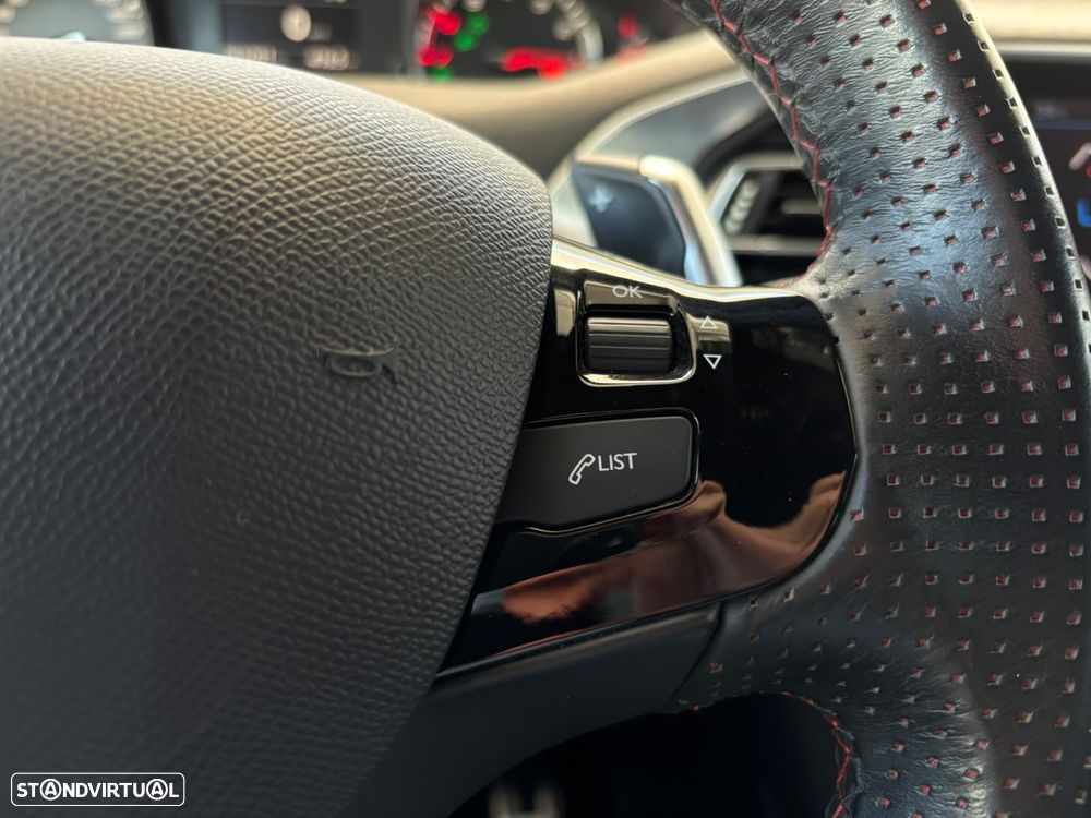 Peugeot 308 PureTech 130 EAT8 GT - 8