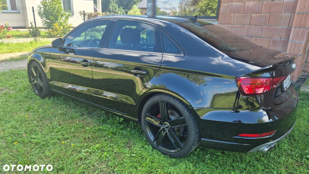 Audi A3 Limousine 40 TFSI quattro S tronic sport - 4