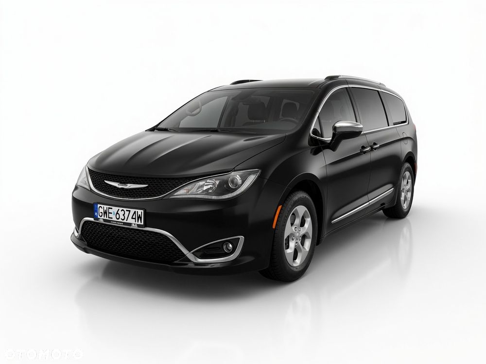 Chrysler Pacifica - 1