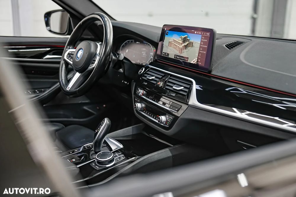 BMW Seria 5 530e Aut. M Sport Edition - 12