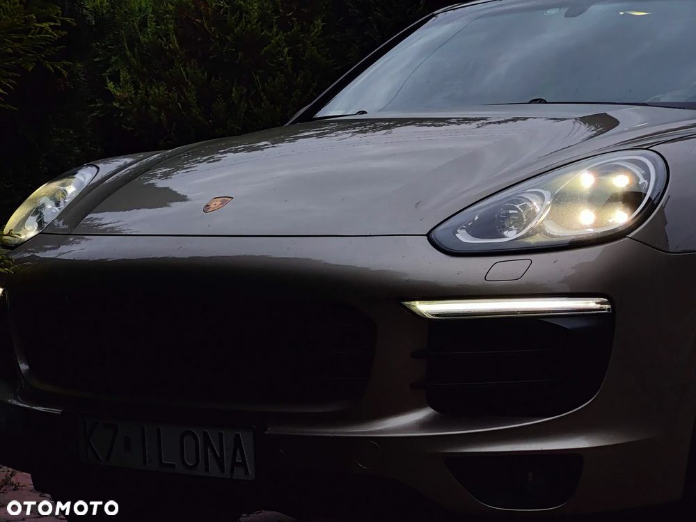 Porsche Cayenne Diesel - 1