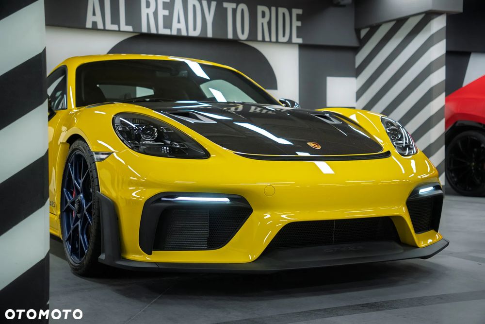 Porsche 718 Cayman - 15