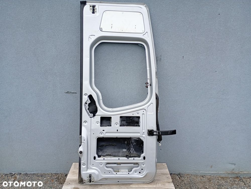 drzwi tylne lewe tył kompletne mercedes sprinter w906 crafter max l2h2 l3h2 srebrny met. - 10