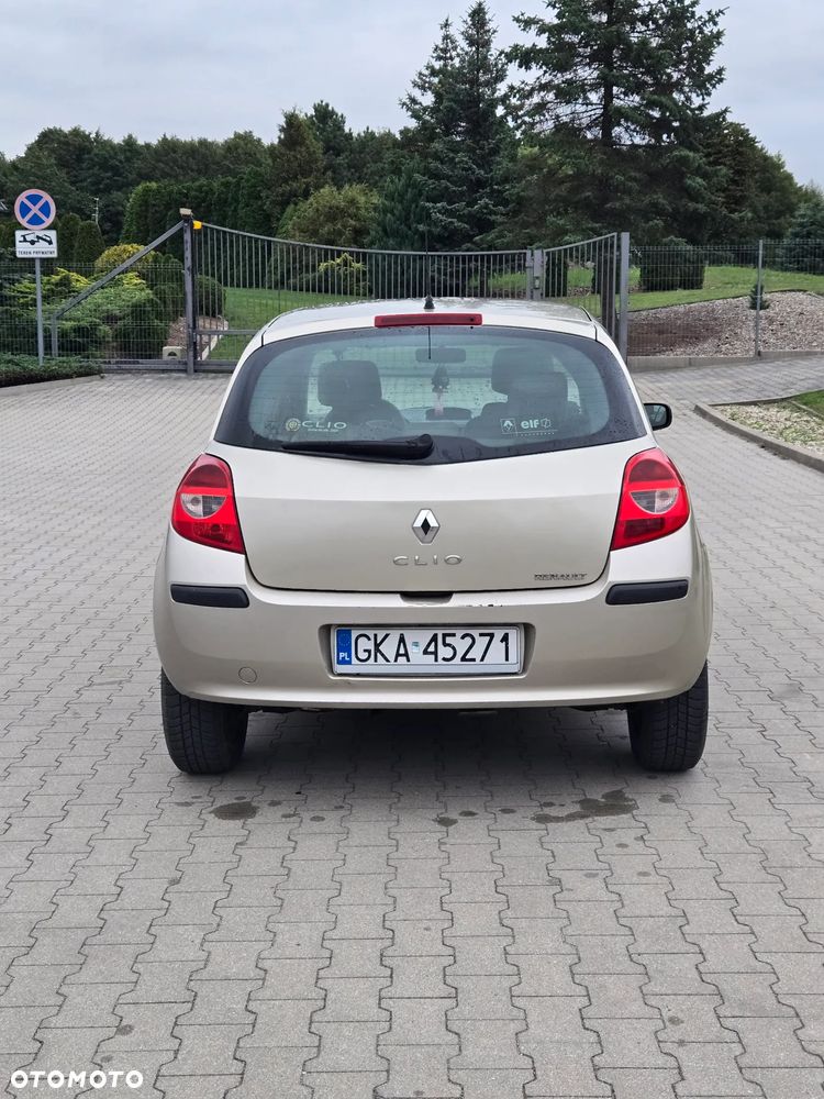 Renault Clio - 5