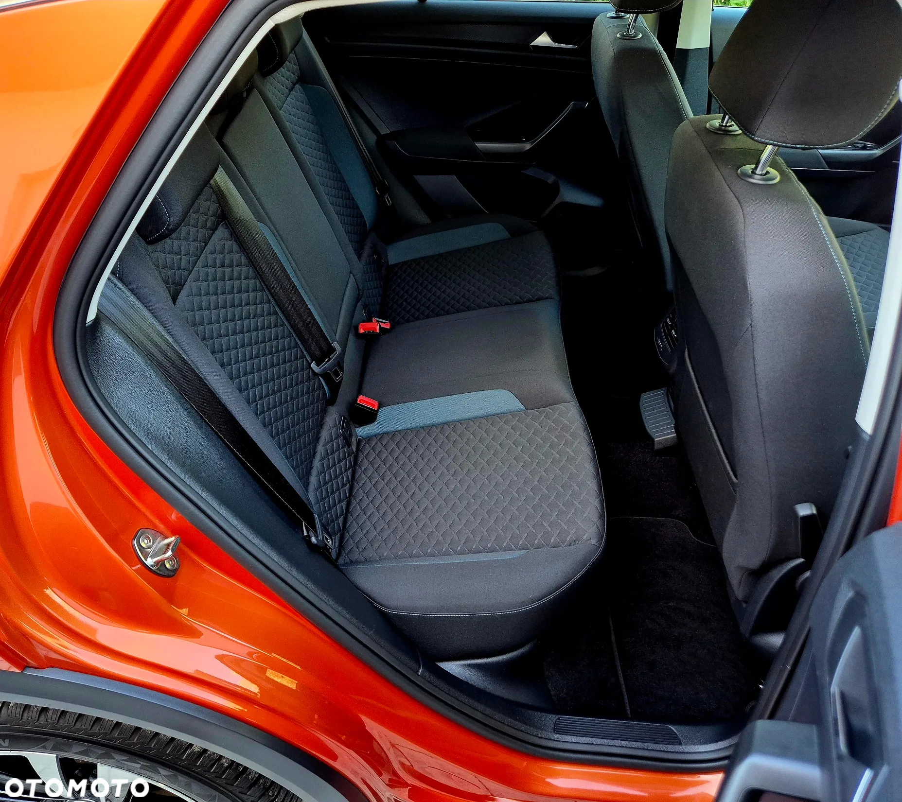 Volkswagen T-Roc 1.6 TDI SCR IQ.DRIVE - 27