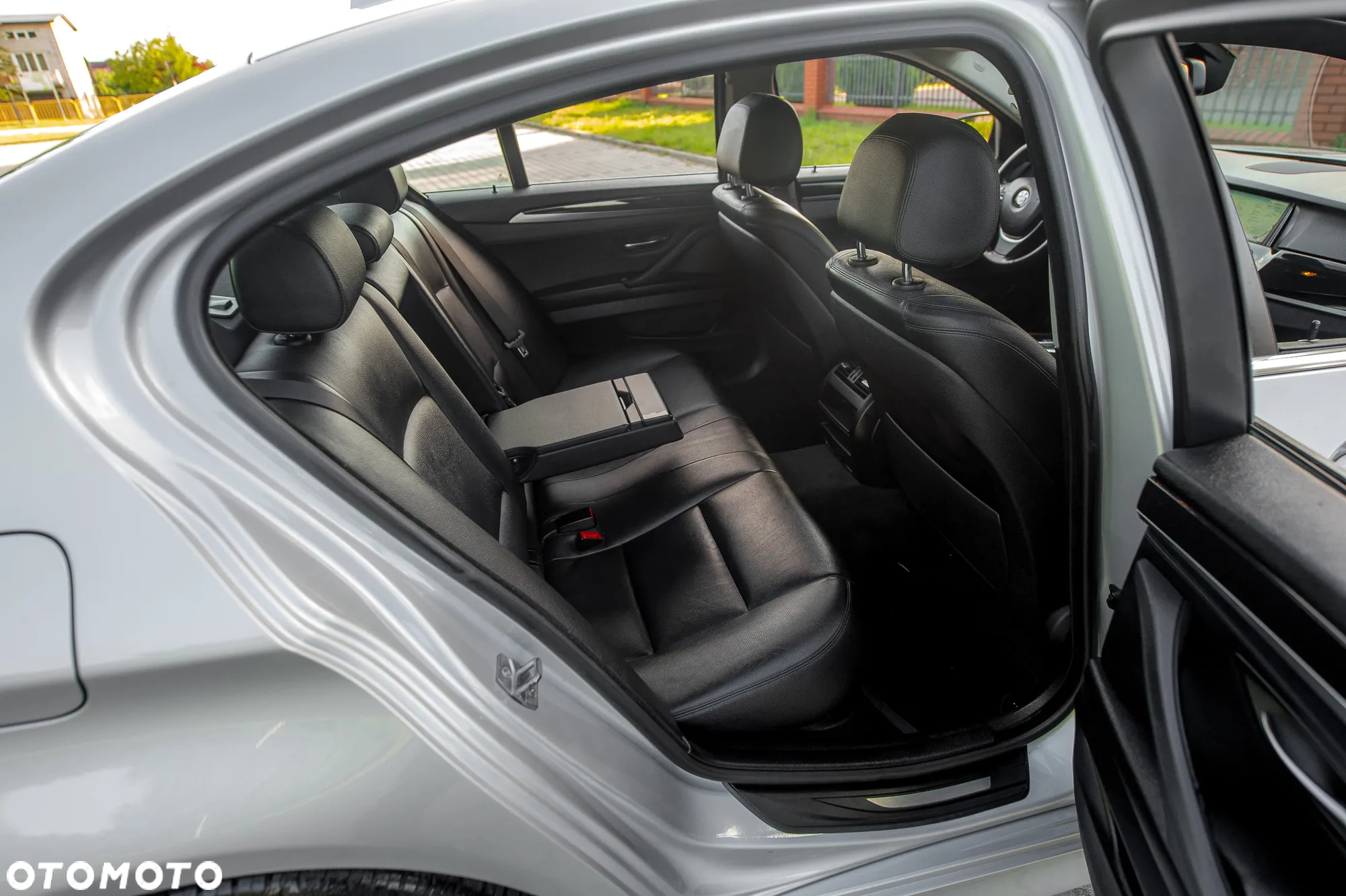 BMW Seria 5 520d xDrive - 10