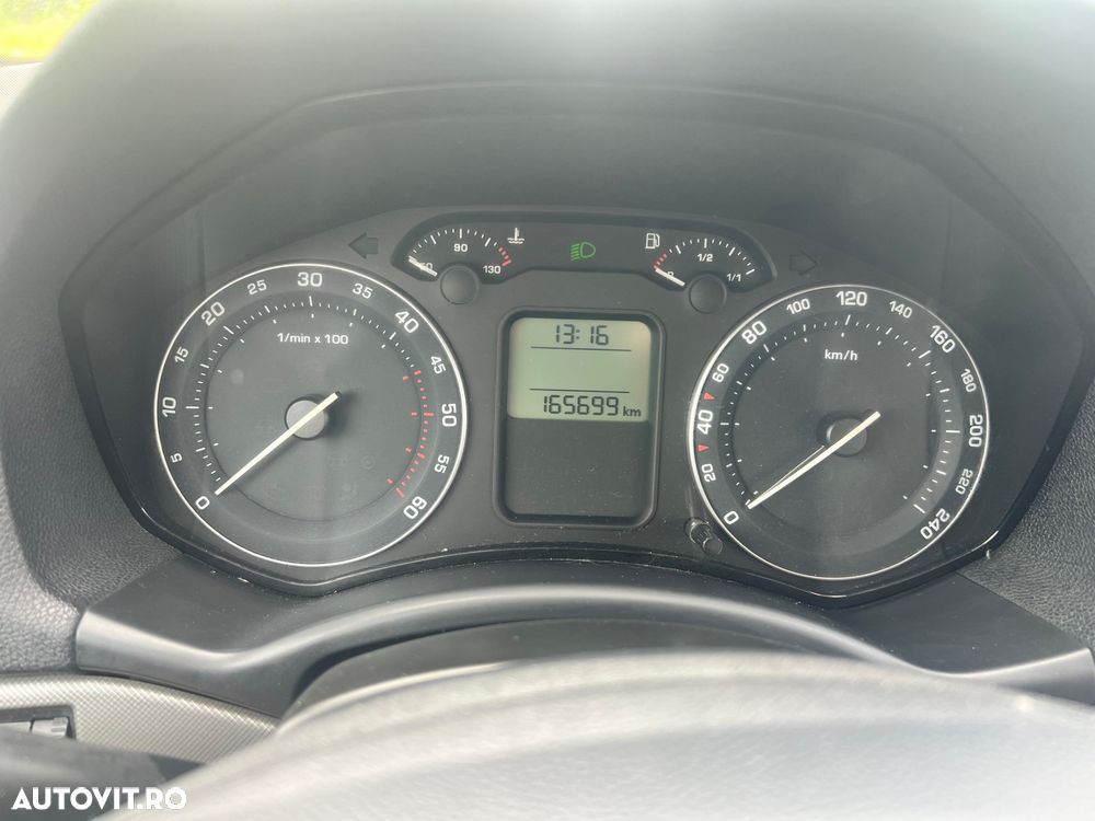 Skoda Octavia - 9