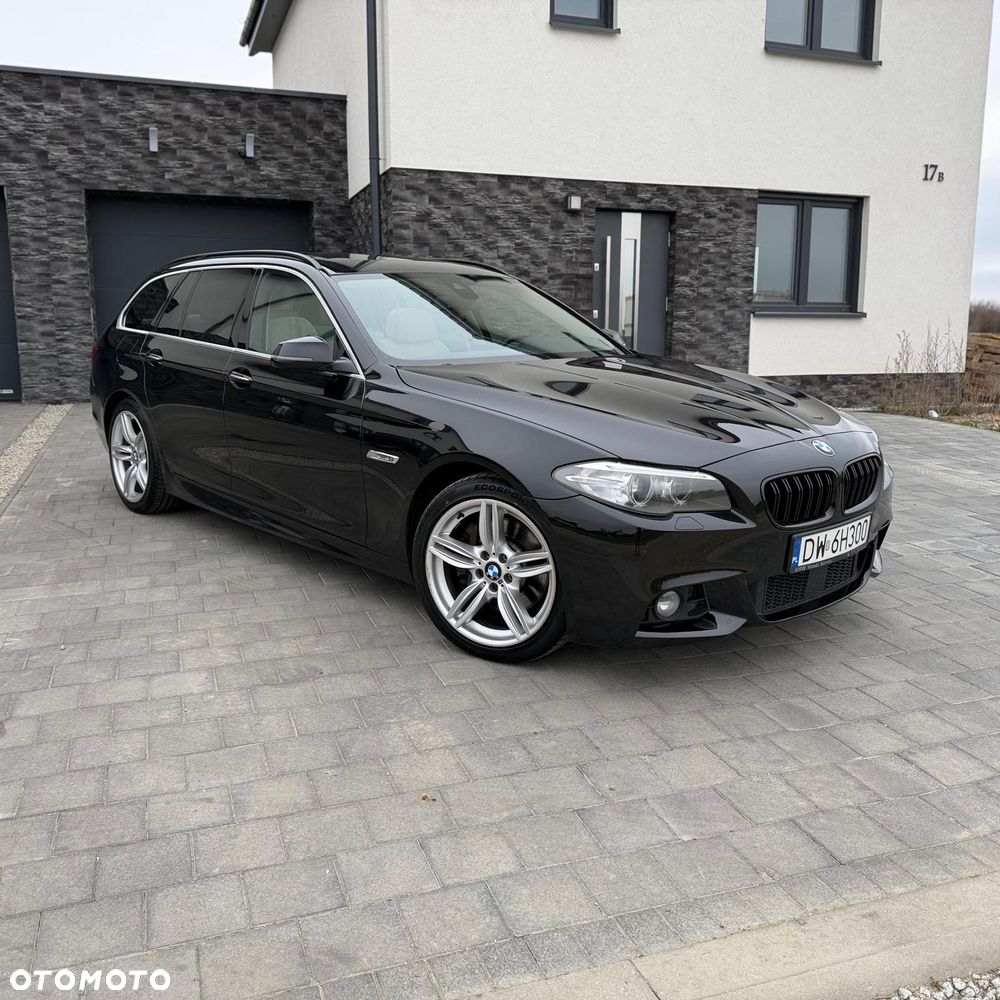 BMW Seria 5 525d xDrive Sport-Aut Modern Line - 2