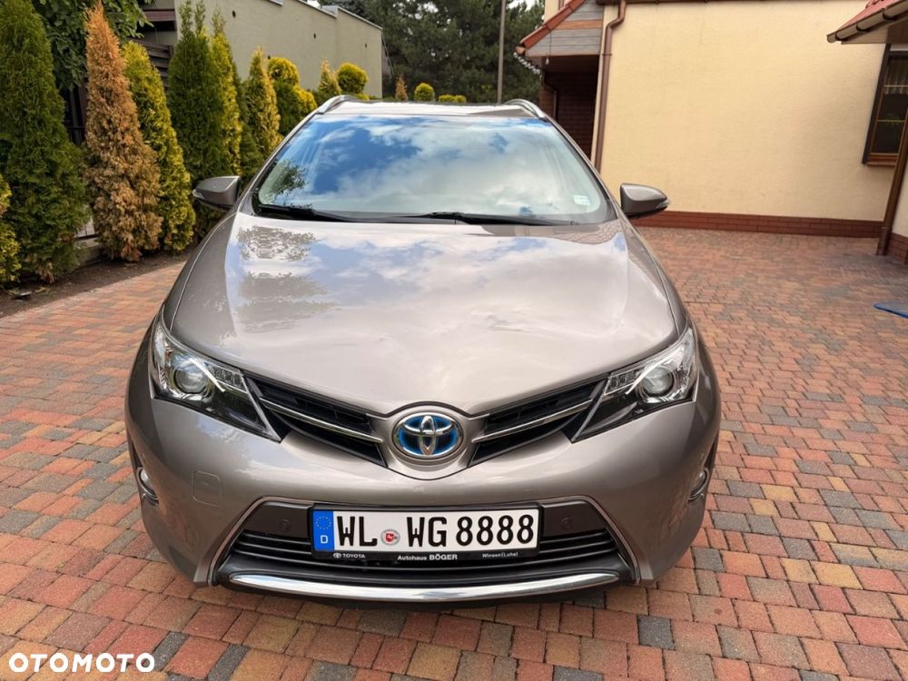 Toyota Auris Hybrid 135 Premium - 8