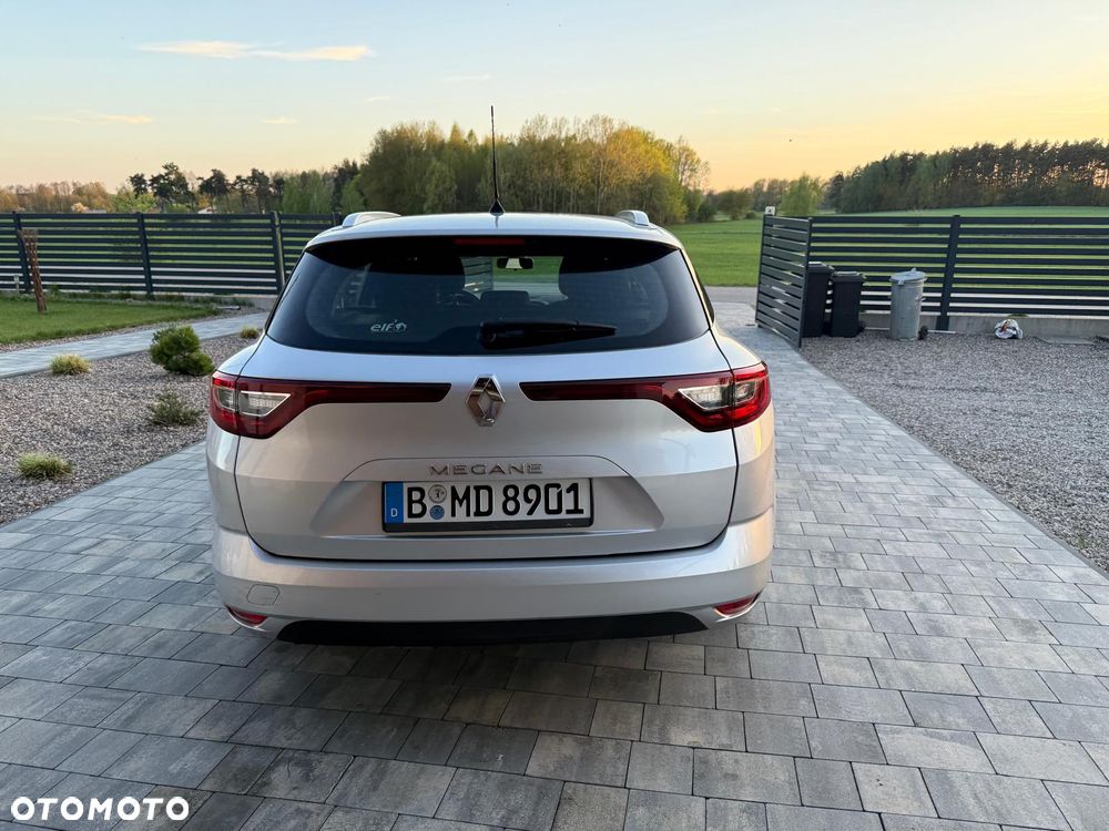 Renault Megane ENERGY TCe 100 EXPERIENCE - 9
