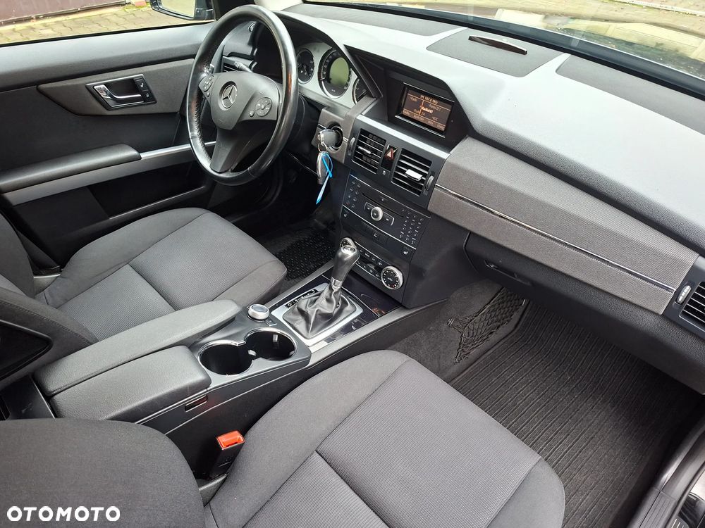 Mercedes-Benz GLK 220 CDI DPF 4Matic BlueEFFICIENCY 7G-TRONIC - 12