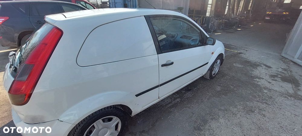 Ford Fiesta 1.4 TDCI - 6