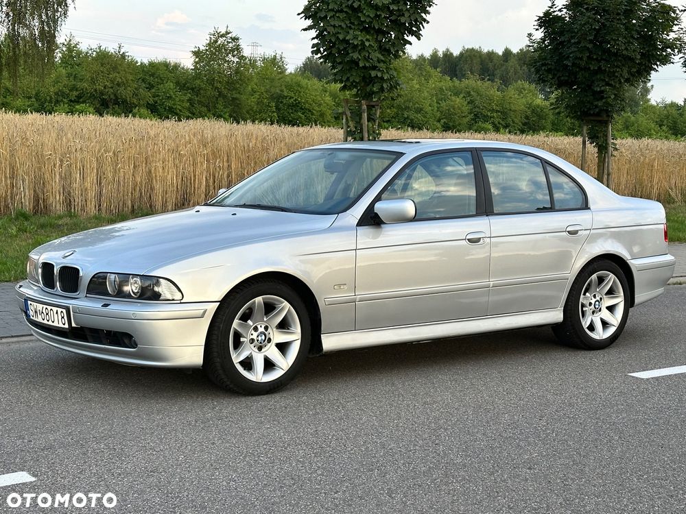 BMW Seria 5 520i - 5