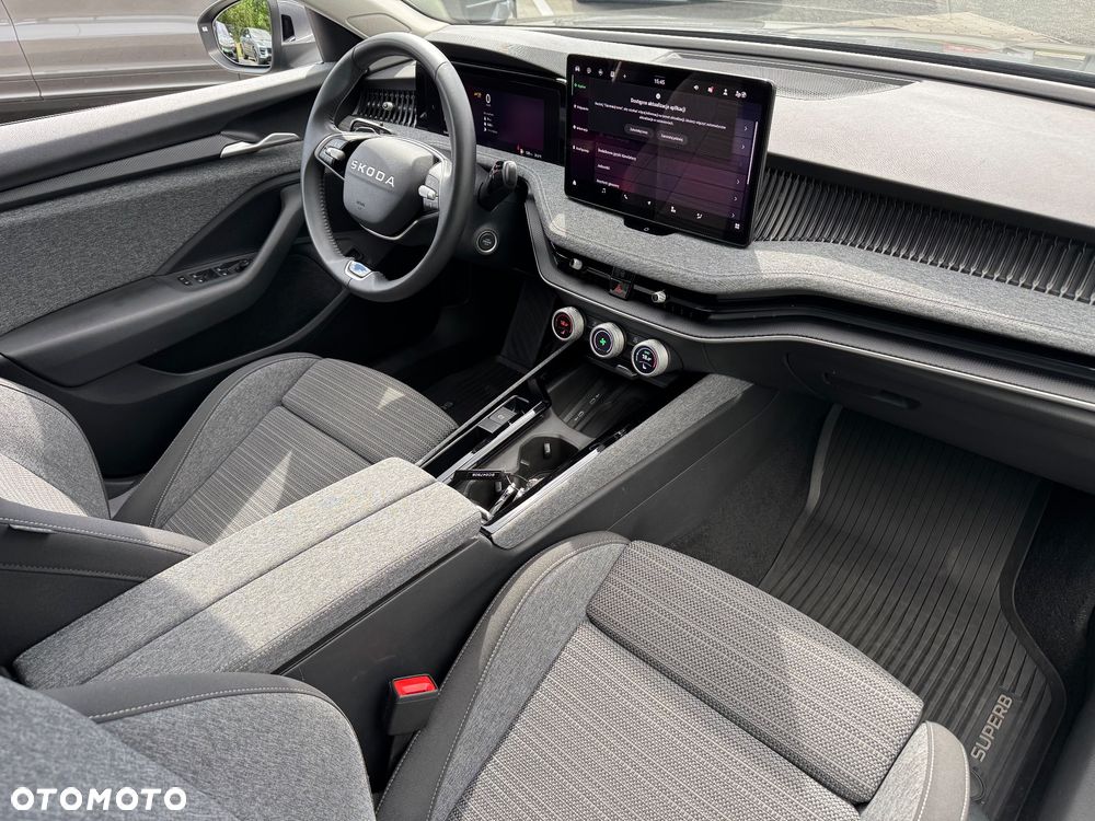 Skoda Superb 1.5 TSI mHEV Edition 130 DSG - 13
