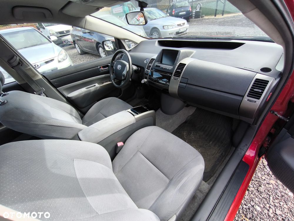 Toyota Prius 1.5 VVT-i Prestige - 13