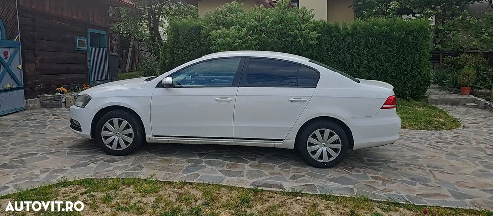 Volkswagen Passat 1.6 TDI BlueMotion Technology Comfortline - 2