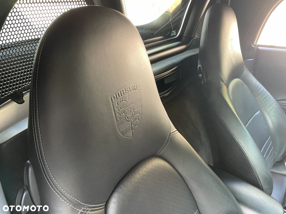 Porsche Boxster 2.7 - 13