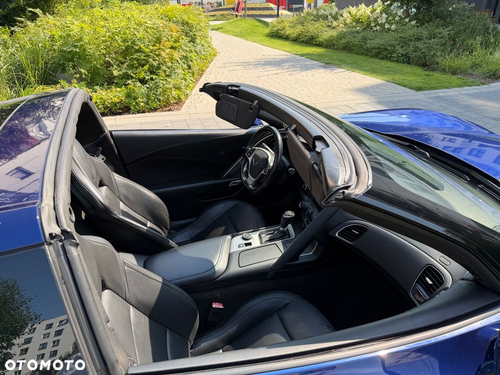 Chevrolet Corvette - 16