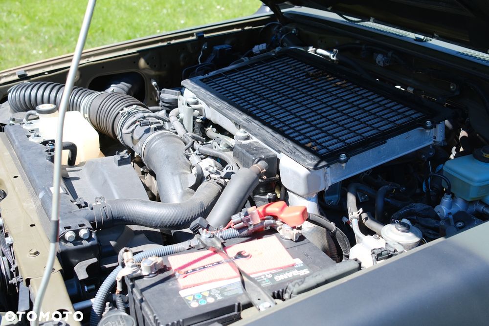 Toyota Land Cruiser - 36