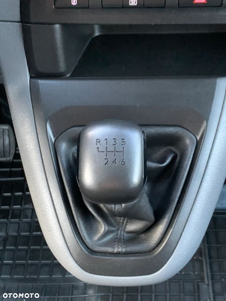 Peugeot Expert Long 2,9t Premium (bryg.) - 38