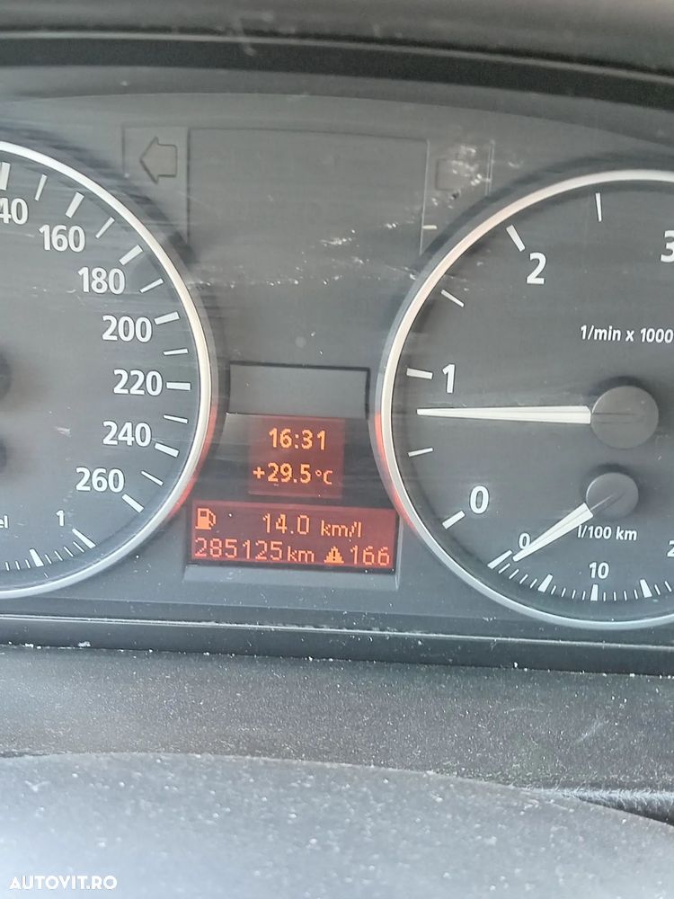 BMW Seria 3 320d - 4