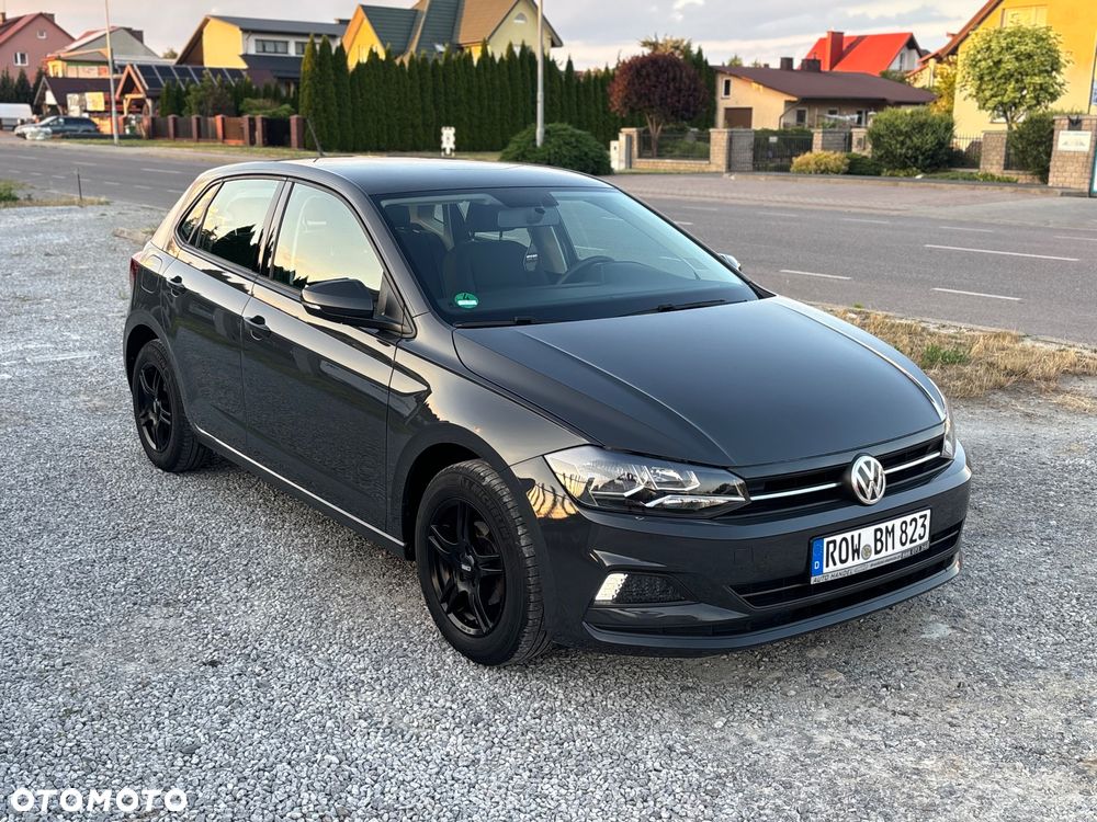 Volkswagen Polo - 2