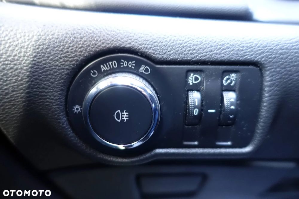 Opel Astra 2.0 BiTurbo CDTI DPF ecoFLEX SportsTourer St - 27