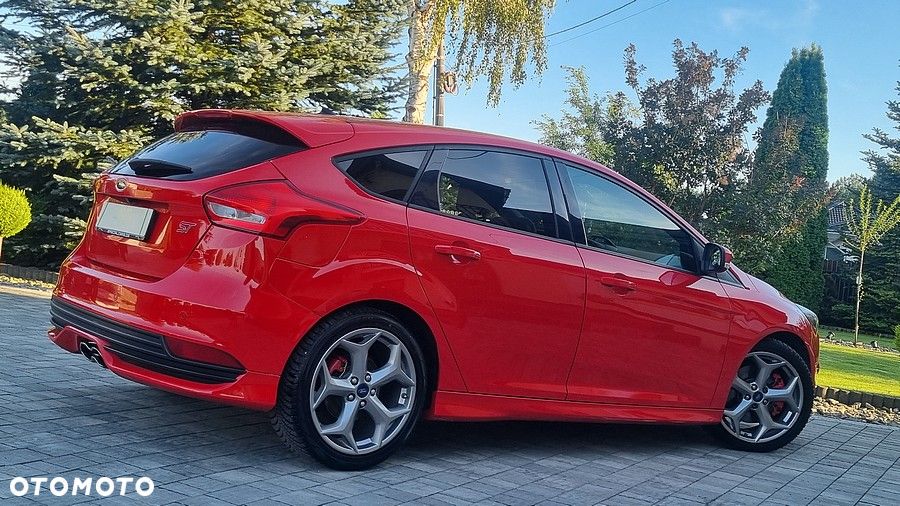Ford Focus 2.0 EcoBoost ST mit Leder-Sport-Paket - 12