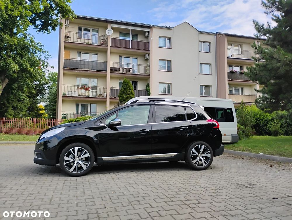 Peugeot 2008 1.6 e-HDi Allure S&S - 2