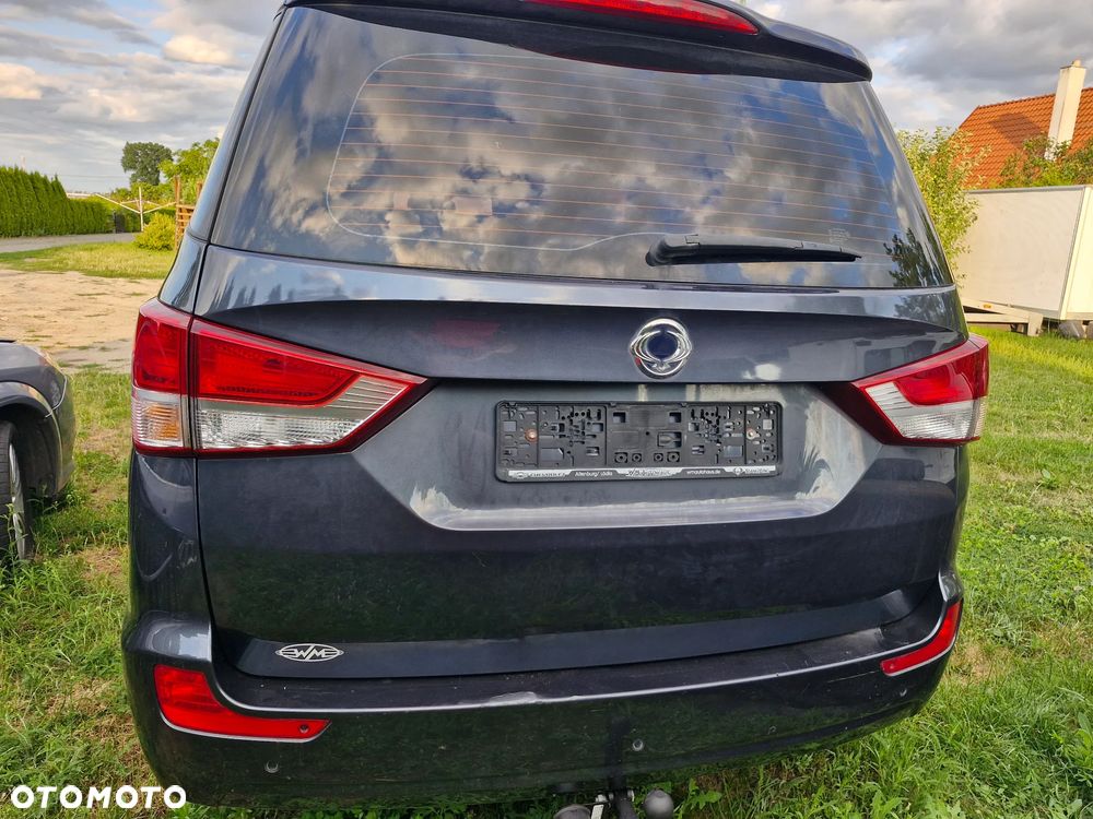 SsangYong/KGM Rodius 200 e-XDi Crystal Plus - 3