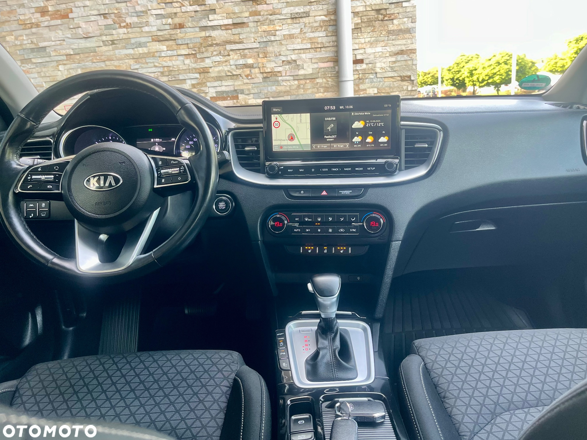 Kia Ceed SW 1.6 CRDi DCT Spirit - 29