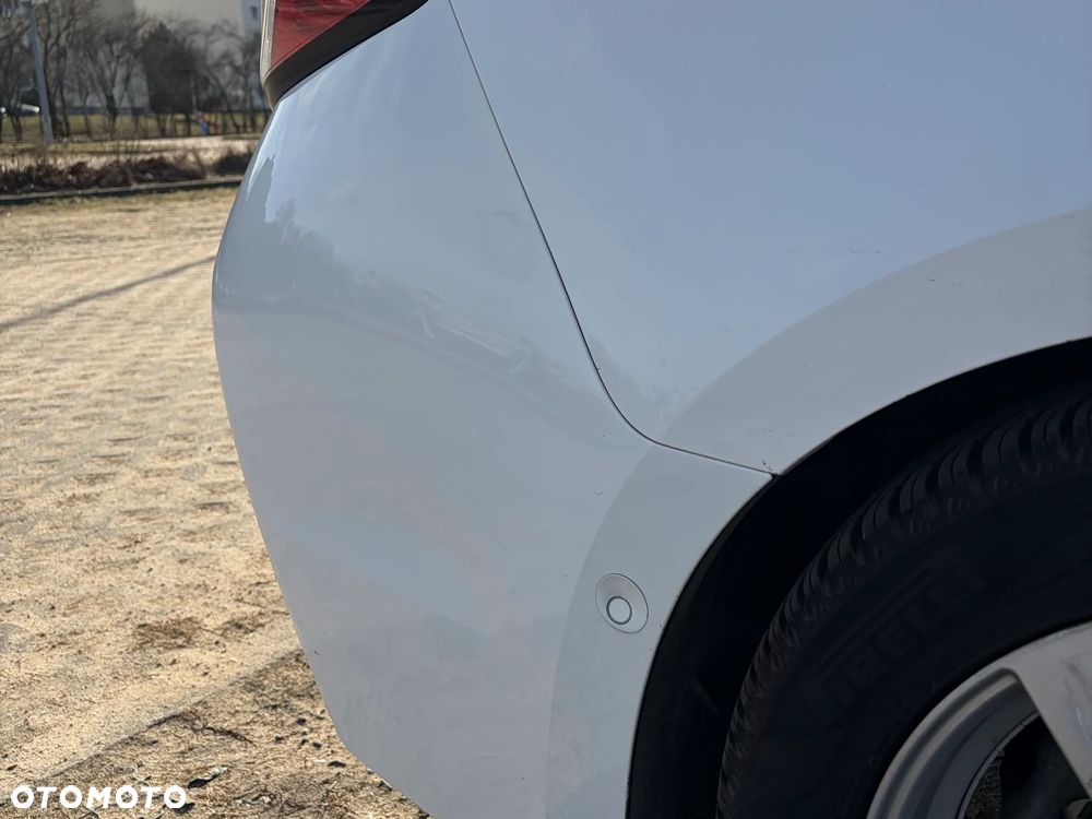 Toyota Corolla 1.8 Business Edition - 11