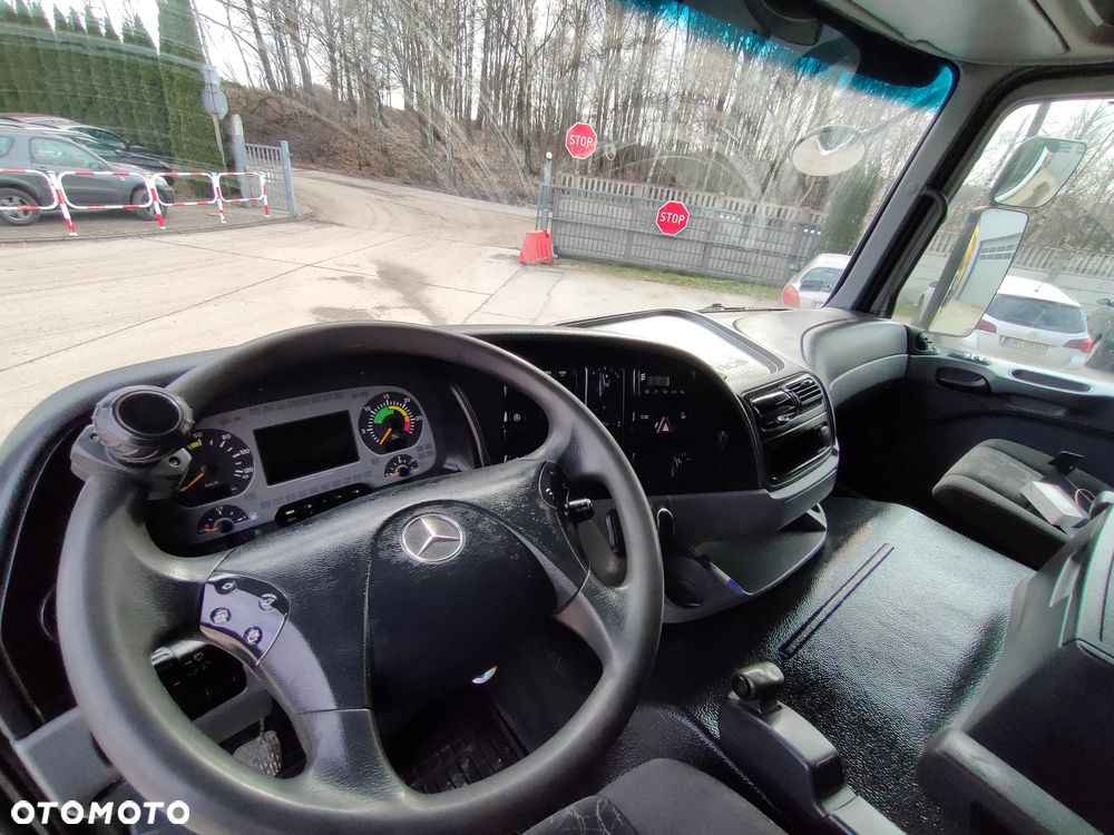 Mercedes-Benz 3244 - 7