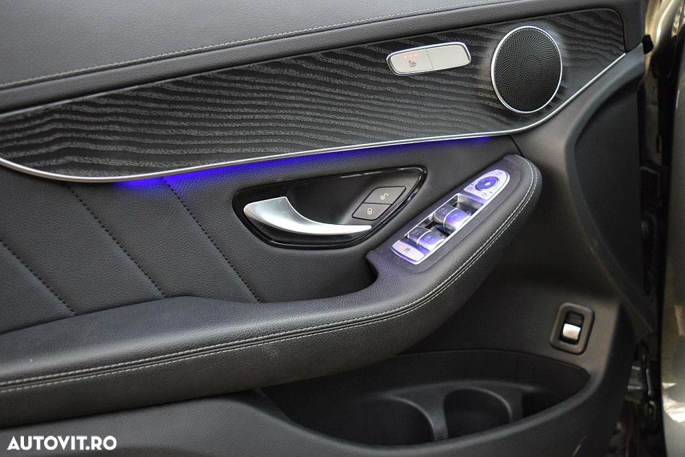 Mercedes-Benz GLC 300 e 4Matic 9G-TRONIC AMG Line Plus - 21